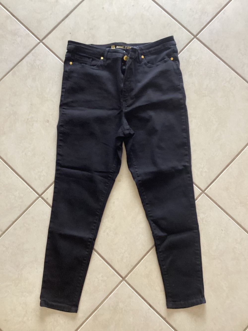 Anne Klein Black Skinny Jeans with Gold Hardware